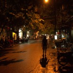 Uliczki Hanoi nocą