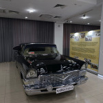 Radziecki samochód GAZ-13 Czajka w Muzeum Politechniki w Taszkencie